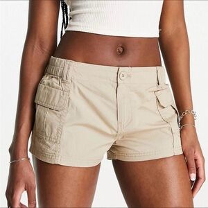 Bershka tan cargo shorts size S